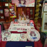 府中本町のパチンコ店に並ぶサクラチヨノオーの展示